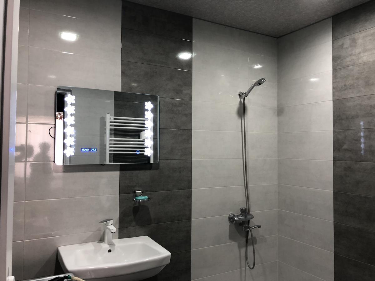 Guest House Tasunia Kutaisi Luaran gambar