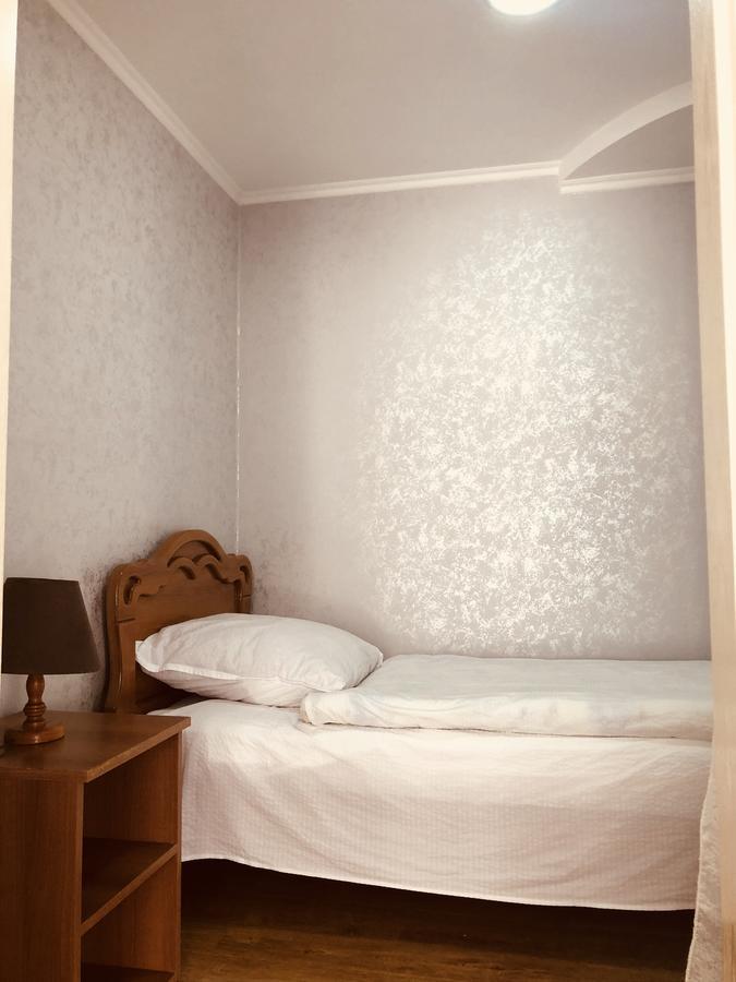 Guest House Tasunia Kutaisi Luaran gambar