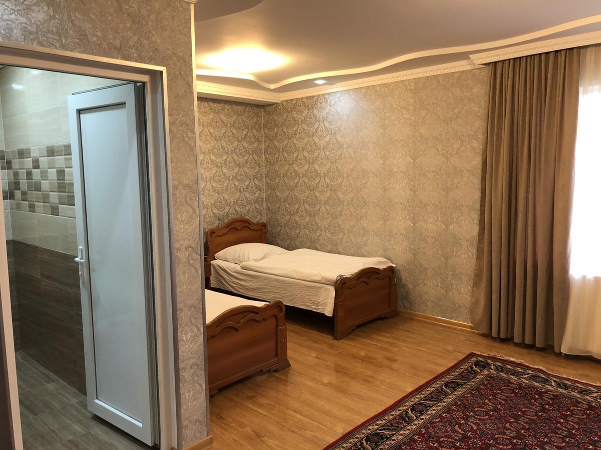 Guest House Tasunia Kutaisi Luaran gambar