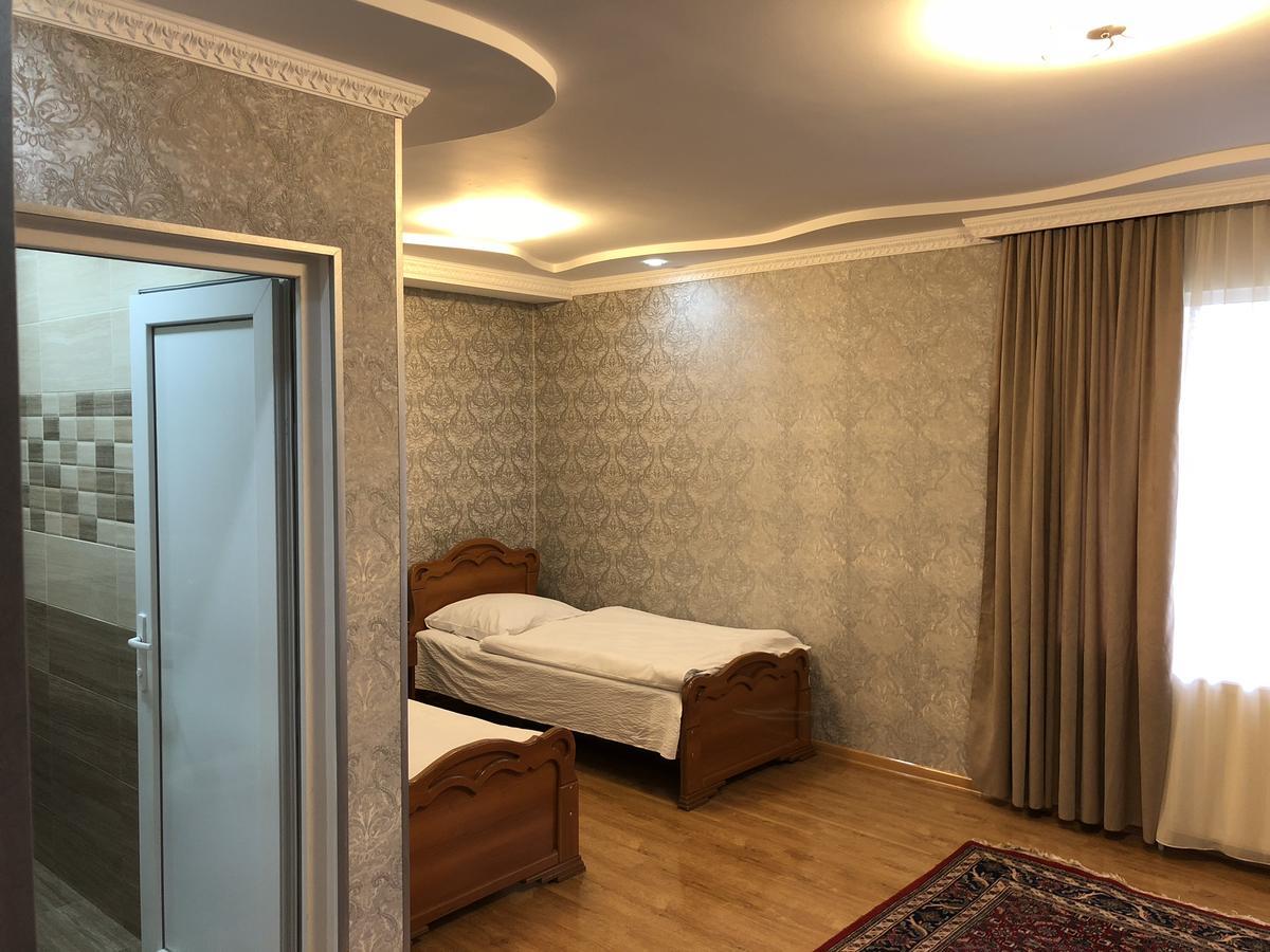 Guest House Tasunia Kutaisi Luaran gambar
