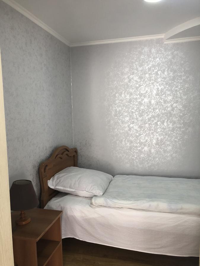 Guest House Tasunia Kutaisi Luaran gambar
